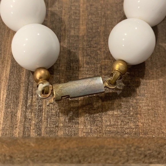 Vintage Floral Beaded Necklace - Picture 3 of 5